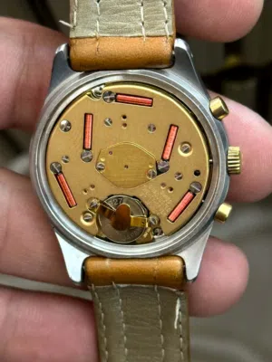 ساعة اصلية للبيع