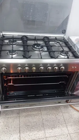 فرن جيبسون ايطالى 5شعله مستخدم نظيف مره شغال كل شي إشعال وشوايه ولمبا