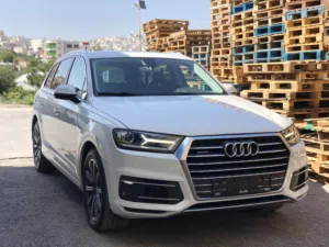 Used Audi Q7 in Hebron