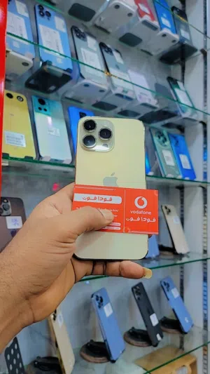 الحق العرض من فودا فون  iPhone 14 Pro Max  128GB  شريحتين رسمي وكالة  اللون الذهبي