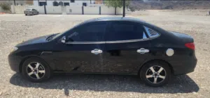 Used Hyundai Elantra in Al Dakhiliya