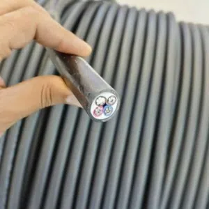 مطلوب كيبل كهرباء ثري فيز 50 متر