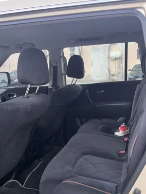 Nissan patrol body platinum