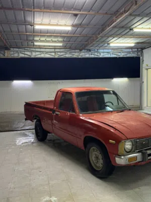 Used Toyota Hilux in Al Sharqiya