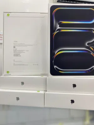 iPad 11 Pro M5 256gb 11inch available