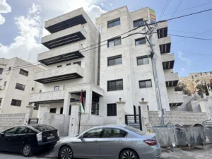 119 m2 3 Bedrooms Apartments for Sale in Amman Tla' Ali