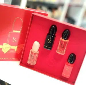 بكج عطور مني من SI عطرو انثوية ساحرة