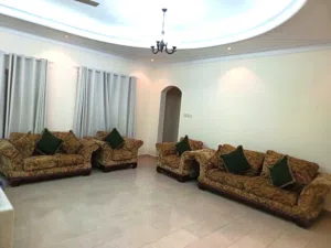 طقم كنب 7 اشخاص