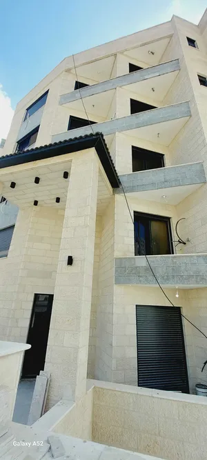 شقة للبيع بالطيرة بعمارة 12 شقة فقط وبسعر مميز