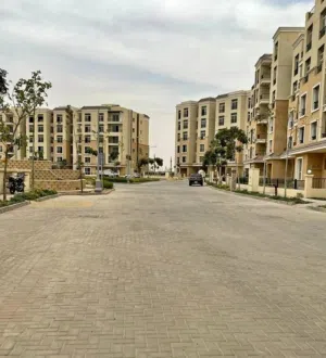 ستوديو للبيع بجوار مدينتى مباشرة بمقدم 300 الف