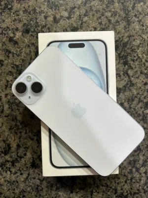 Apple iPhone 15 Plus 128 GB in Amman