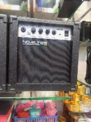 الات موسيقية سماعات سبيكرات جيتار عود كمان احجام مختلفة مداخل متعددة سماعات الات موسيقي امبلي فاير