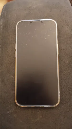 Apple iPhone 13 128 GB in Northern Governorate