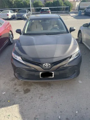 للبيع كامري 2019