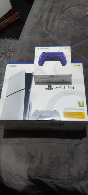 ps5 ديسك 1 تيرا مع يد اضافيه