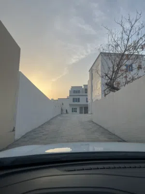 Brand new villas for rent in Madinat sultan Qaboos