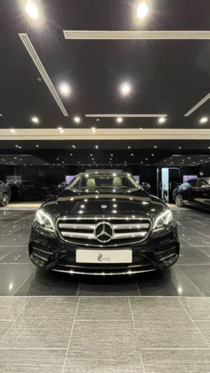 Mercedes-Benz E300 Model 2020