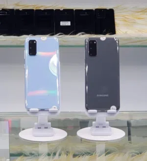 مستعمل Samsung S20 5G رام 16 جيجا 128في نقطة بالشاشة بدون كرتونه هدية شاحن وتوصبل