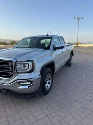Used GMC Sierra in Dhofar