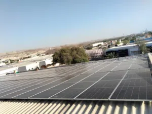 فنى تركيب طاقة شمسية