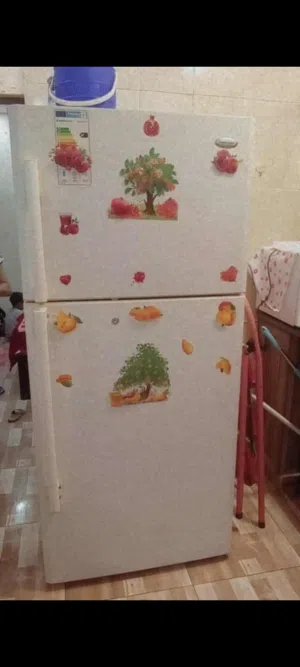 ثلاجة 28 قدم بحاله ممتازه جدا