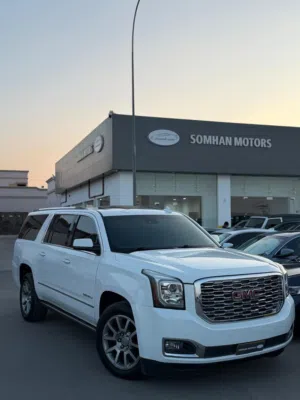 *GMC يوكن XL دينالي* 2018