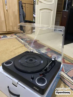 اسطوانه فينيل و cd معها للبيع