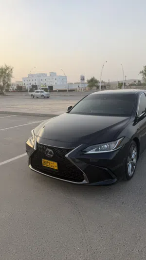 Used Lexus ES in Al Dhahirah