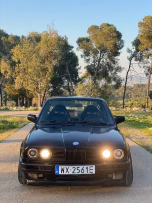 BMW E30 بوز نمر 1989