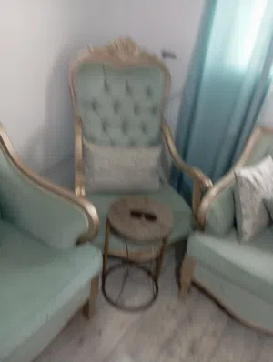 كنب صاله ومجلس وفرشتين