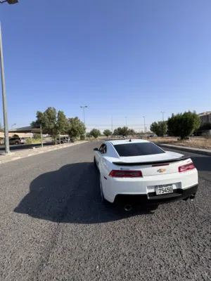 Used Chevrolet Camaro in Farwaniya