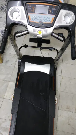 جهاز جري يتحمل 150 كيلو استعمال قليل