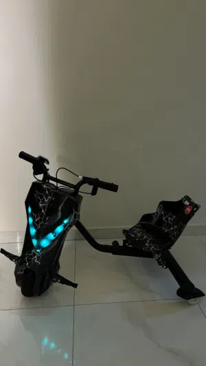 سكوتر شحن كهربائي اطفال -شبه جديد-