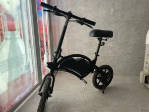 سكوتر. اقرا الوصف