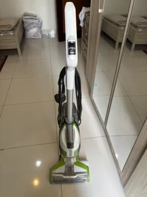 Bissell, vacuum cleaner , needs service