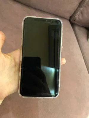 iPhone 11 Pro Max 256GB ، الجهاز مستعمل وجميع الوظائف تعمل بشكل ممتاز .