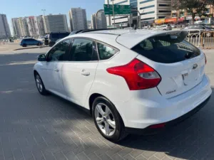 FORD FOCUS 2014 2.0 FULL OPTION HATCH BACK GCC SPECS