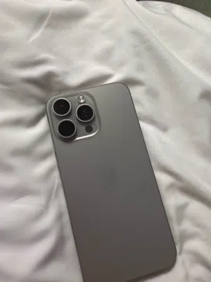 Used Iphone 15 pro max 256GB