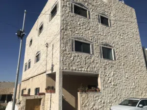 140 m2 3 Bedrooms Apartments for Sale in Zarqa Russayfah
