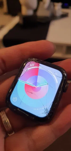 Apple Watch Series 5 cellular ساعة ابل شريحة إلكترونية