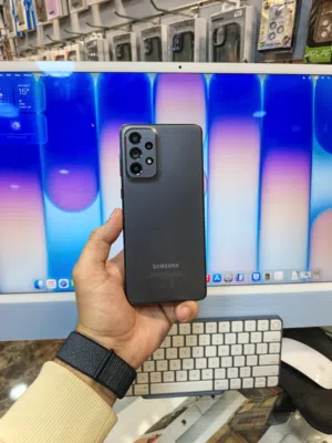 Samsung A73 5G 256 GB بحاله ممتااازه  بسعر ممييييز