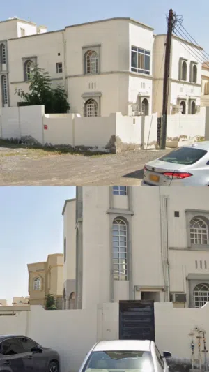 600 m2 3 Bedrooms Apartments for Rent in Muscat Al Mawaleh