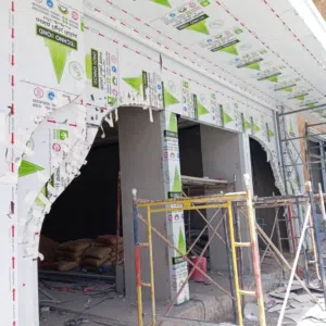 aluminium cleding and glass