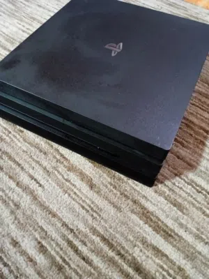 بلاي ستيشن 4 برو نظيف جدا جدا وحساب جي تي اي