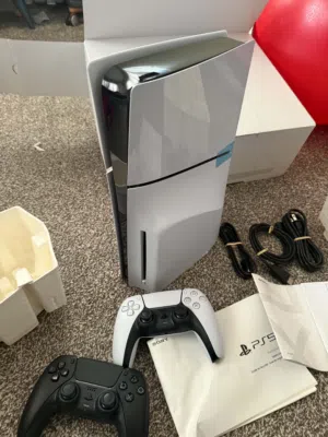 بلي استيشن 5 جديد سليم