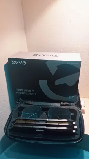 نظاره قيمنق من شركه ديفو مع ثلاث عدسات مختلفه