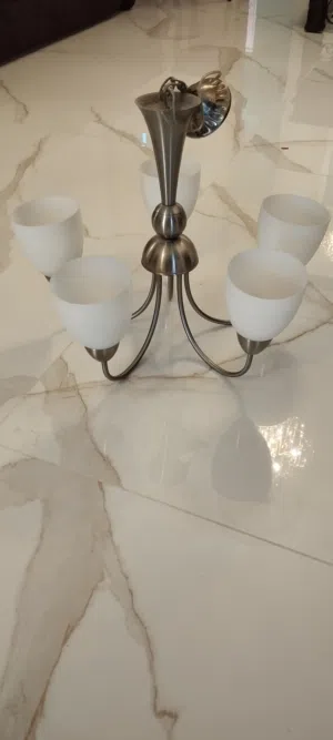 ثريا مستعملة للبيع