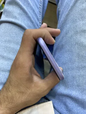 ايفون 11 عادي 180 الف