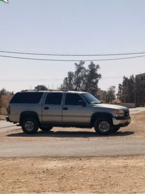 GMC . Suburban . 2001 . Used0