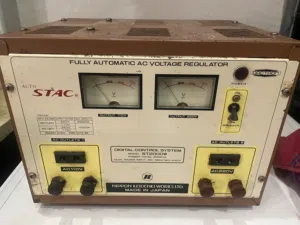 محول كهربائي 220 و 110 فولت قوة 2000W